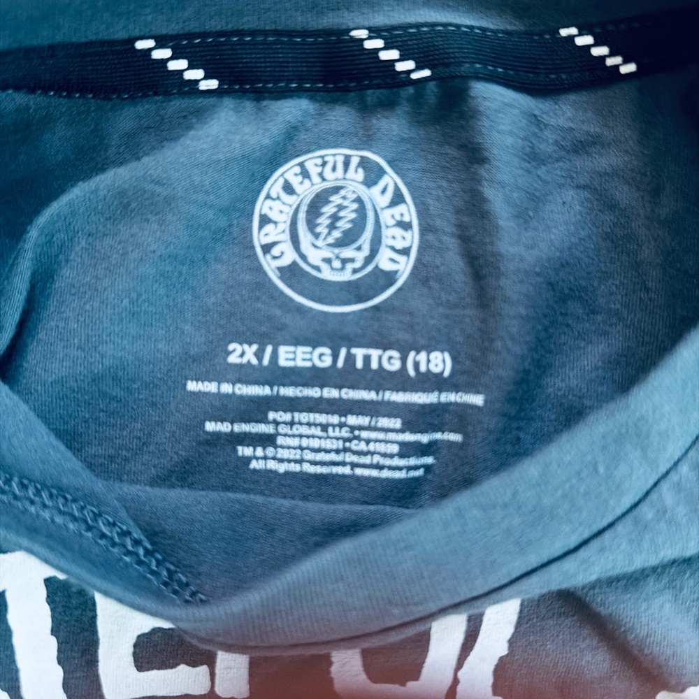 Grateful Dead Dancing Skeletons Gray Tee - Picture 3 of 3